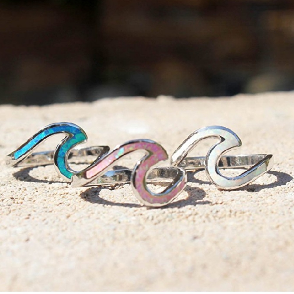 Stearling Silver Wave Ring (Opals)